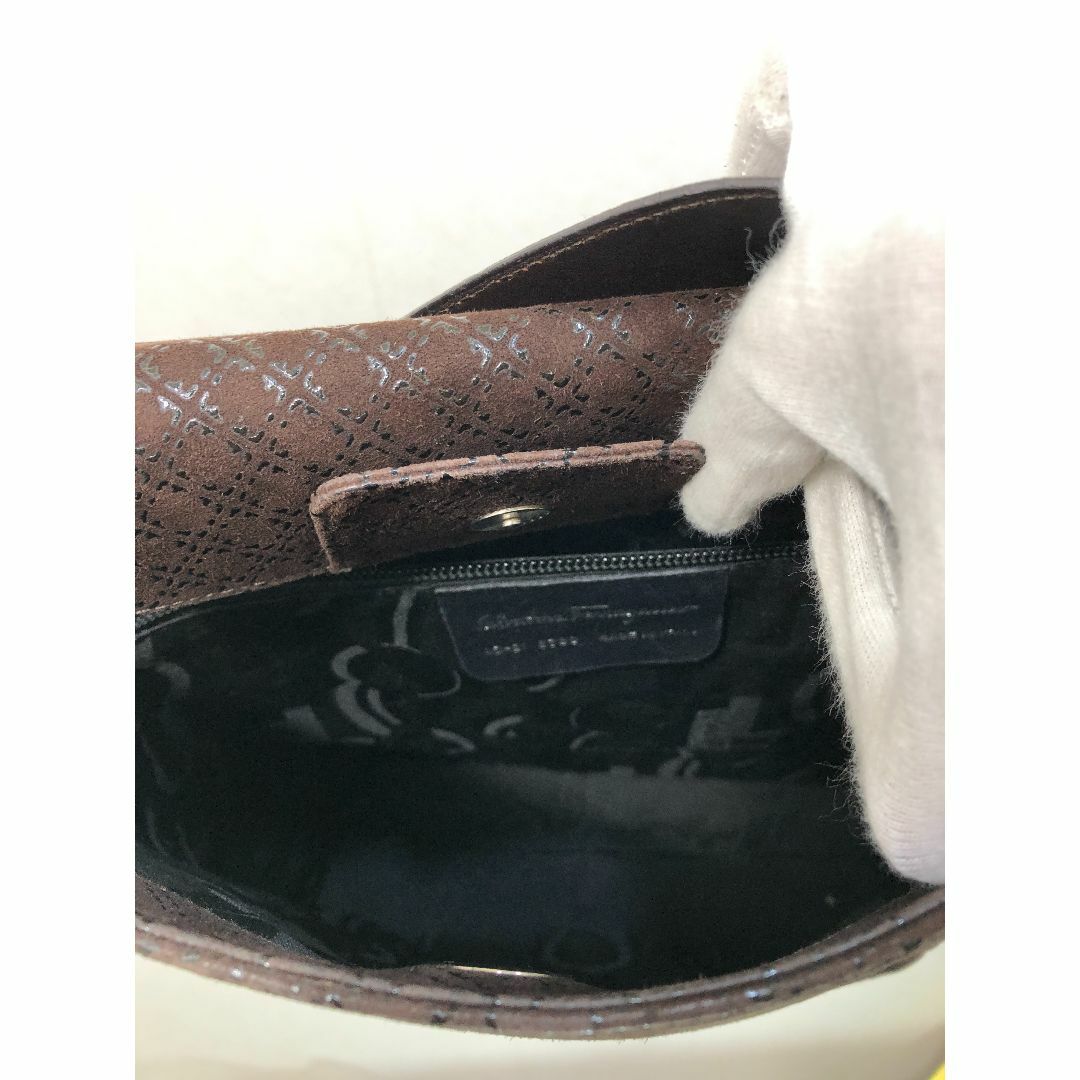 021102● salvatore ferragamo レザー ショルダー