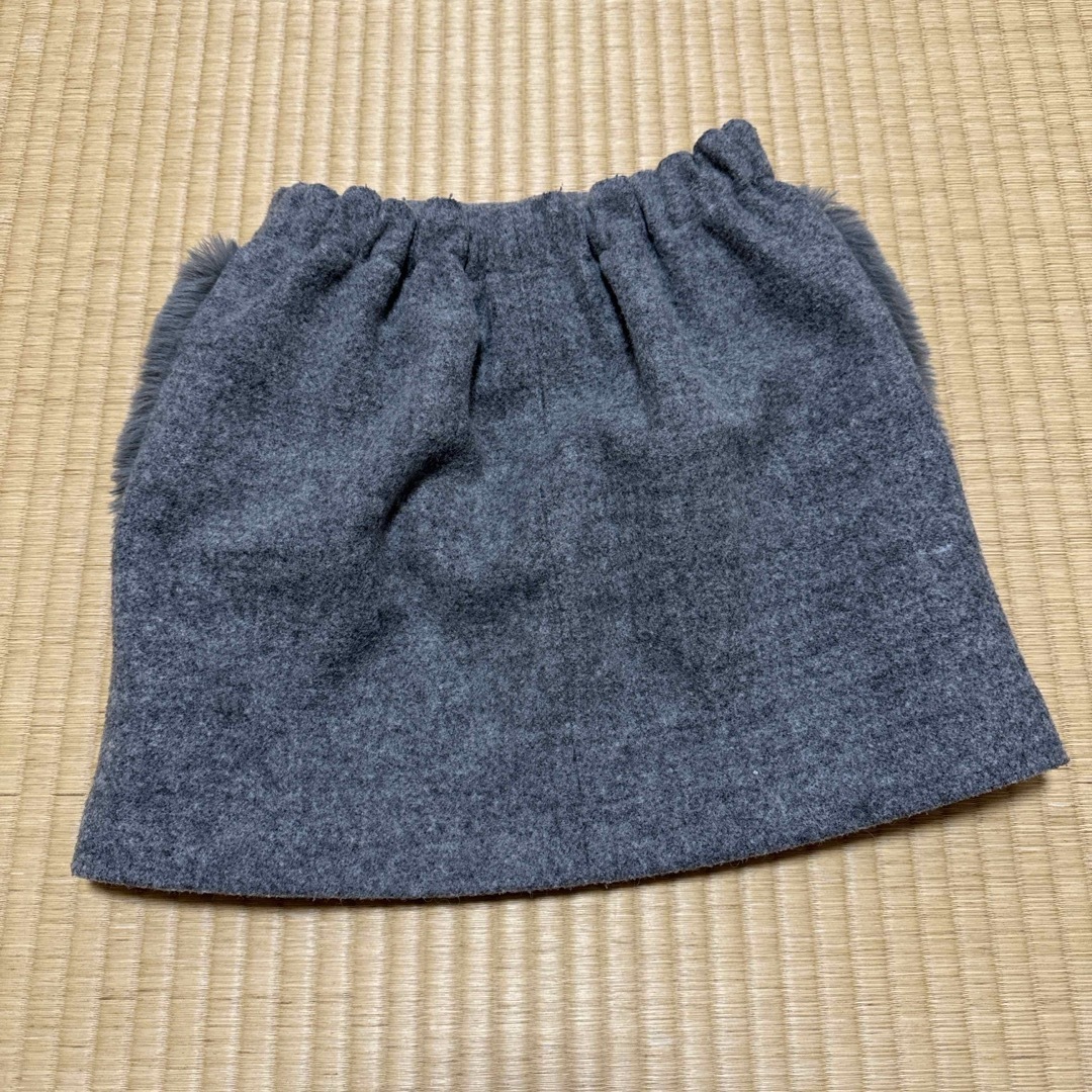 GU(ジーユー)のGU スカート　女の子 キッズ/ベビー/マタニティのキッズ服女の子用(90cm~)(スカート)の商品写真