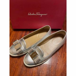 フェラガモ Salvatore ferragamo プリーツドレス シルクウール