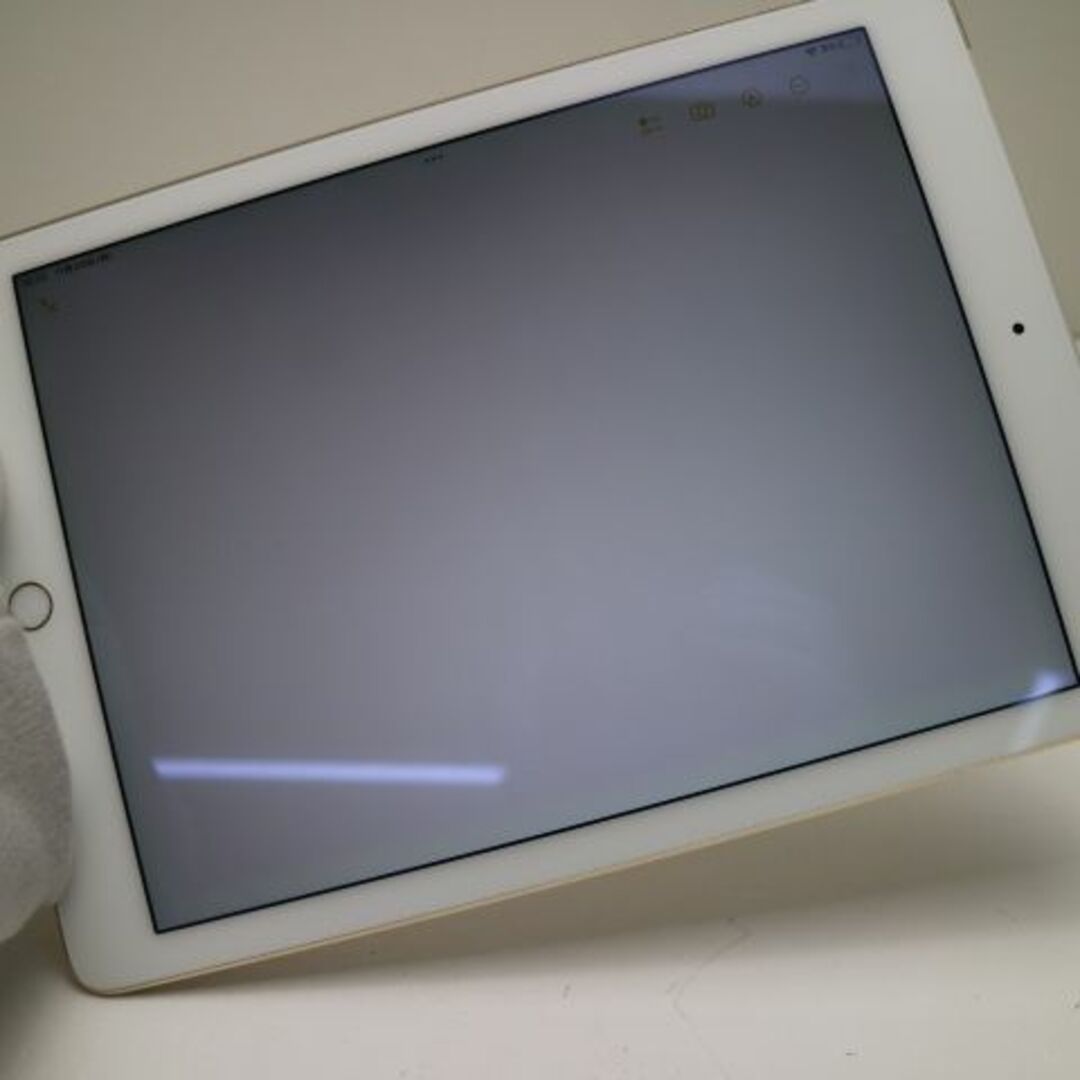 Apple(アップル)の超美品 SOFTBANK iPad Air 2 64GB ゴールド  スマホ/家電/カメラのPC/タブレット(タブレット)の商品写真
