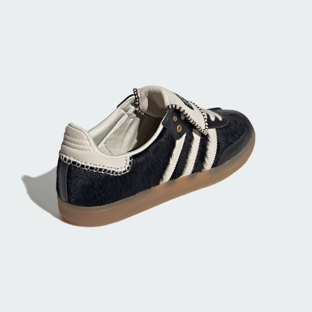 Originals（adidas）(オリジナルス)のADIDAS WALES BONNER SAMBA PONY TONAL LOW メンズの靴/シューズ(スニーカー)の商品写真