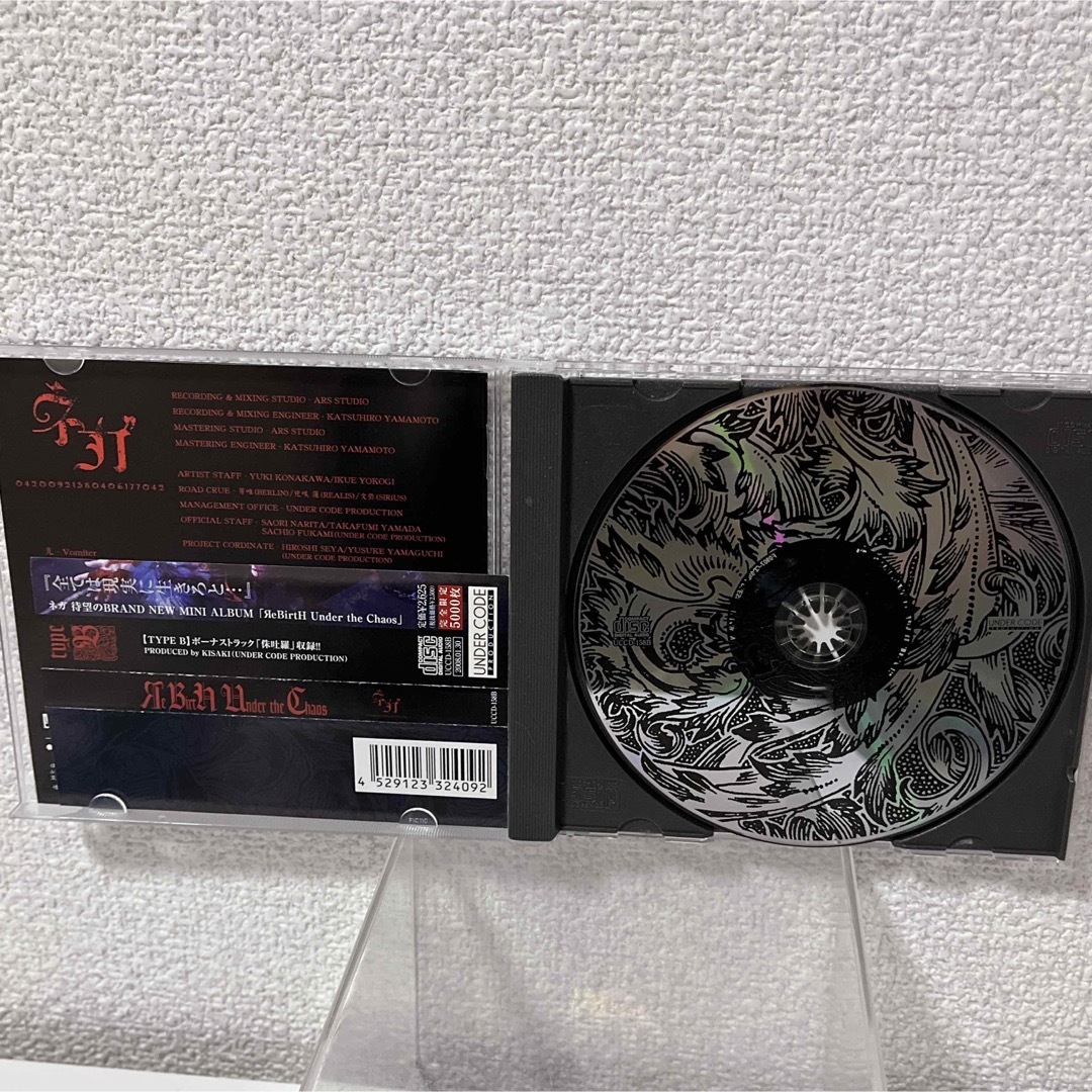 ネガ RebirtH Under the Chaos   Bタイプ エンタメ/ホビーのCD(ポップス/ロック(邦楽))の商品写真