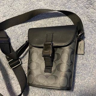 コーチ(COACH)のcoach コーチ　クロスボディ シグネチャー キャンバス(ショルダーバッグ)