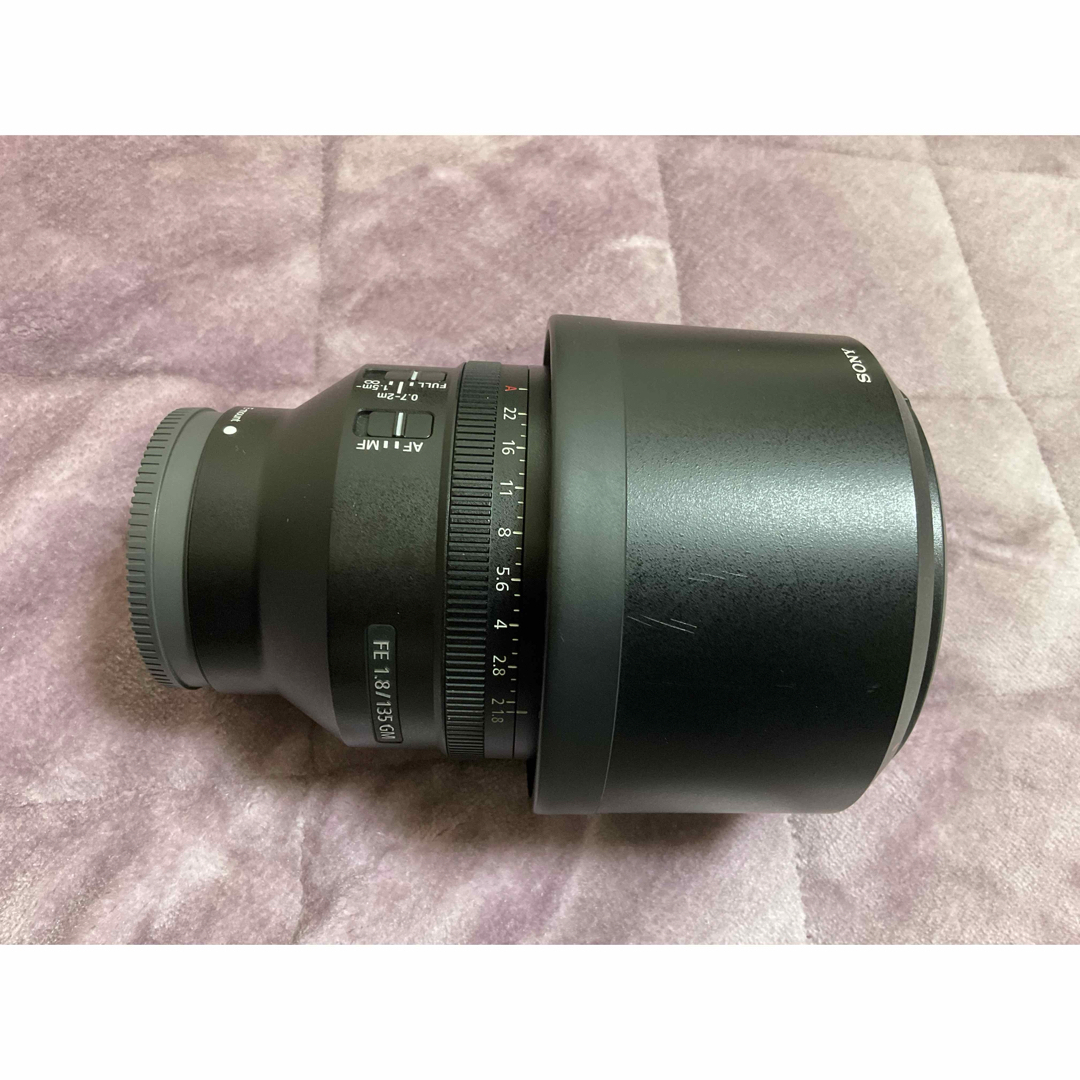 SONY(ソニー)のSONY FE 135mm f1.8 GM スマホ/家電/カメラのカメラ(レンズ(単焦点))の商品写真