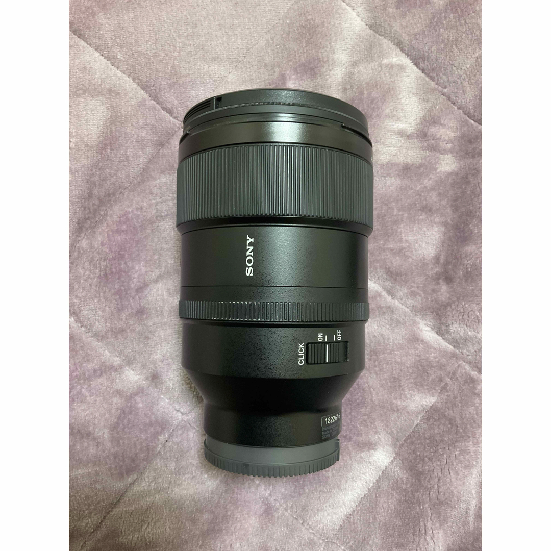 SONY(ソニー)のSONY FE 135mm f1.8 GM スマホ/家電/カメラのカメラ(レンズ(単焦点))の商品写真