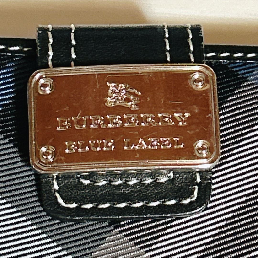 BURBERRY BLUE LABEL(バーバリーブルーレーベル)のBurberry 折り財布 二つ折り Blue label レディースのファッション小物(財布)の商品写真