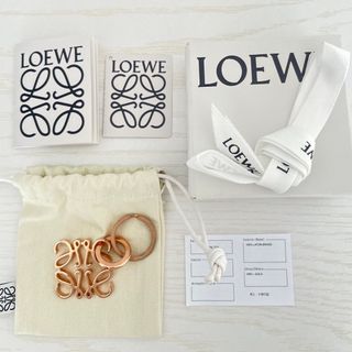 LOEWE ロエベ バッグ チャーム クリスマス オーナメント 天使 モチーフ