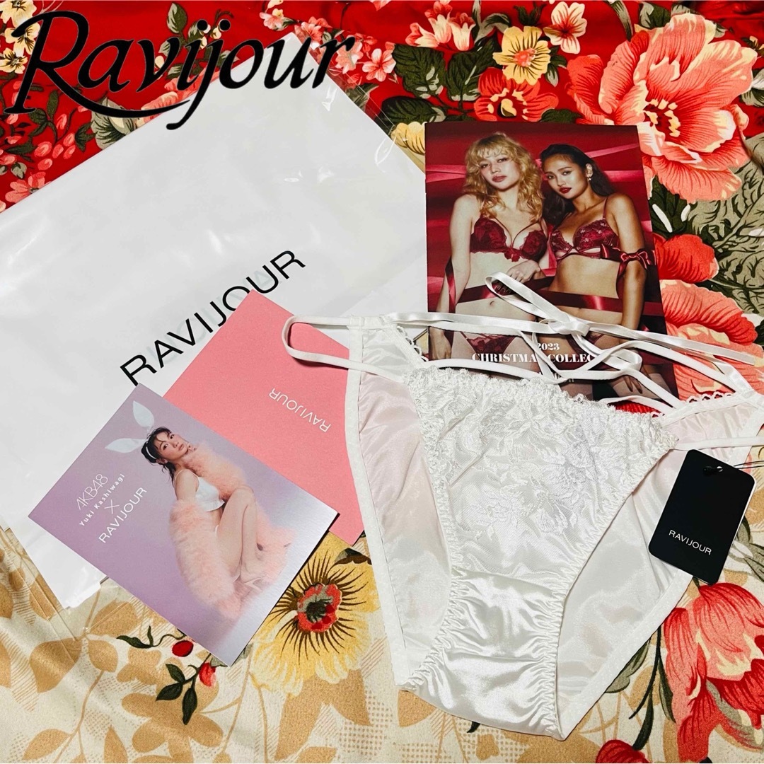 Ravijour(ラヴィジュール)の★Ravijour★白サテンショーツパンツ下着★柏木由紀★ポストカード★カタログ レディースの下着/アンダーウェア(ショーツ)の商品写真