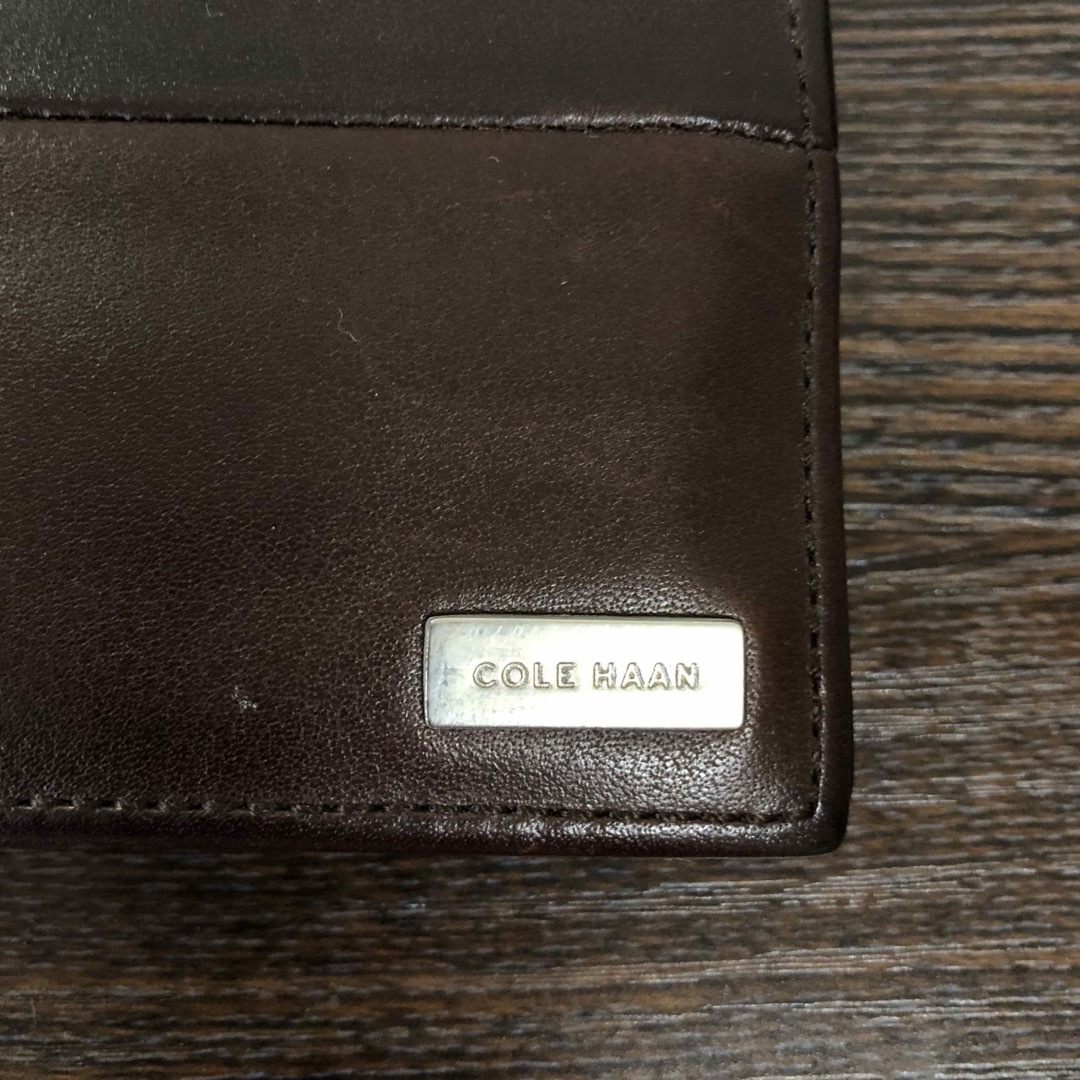 Cole Haan(コールハーン)のCole Haan 二つ折り　財布　ブラウン メンズのファッション小物(折り財布)の商品写真