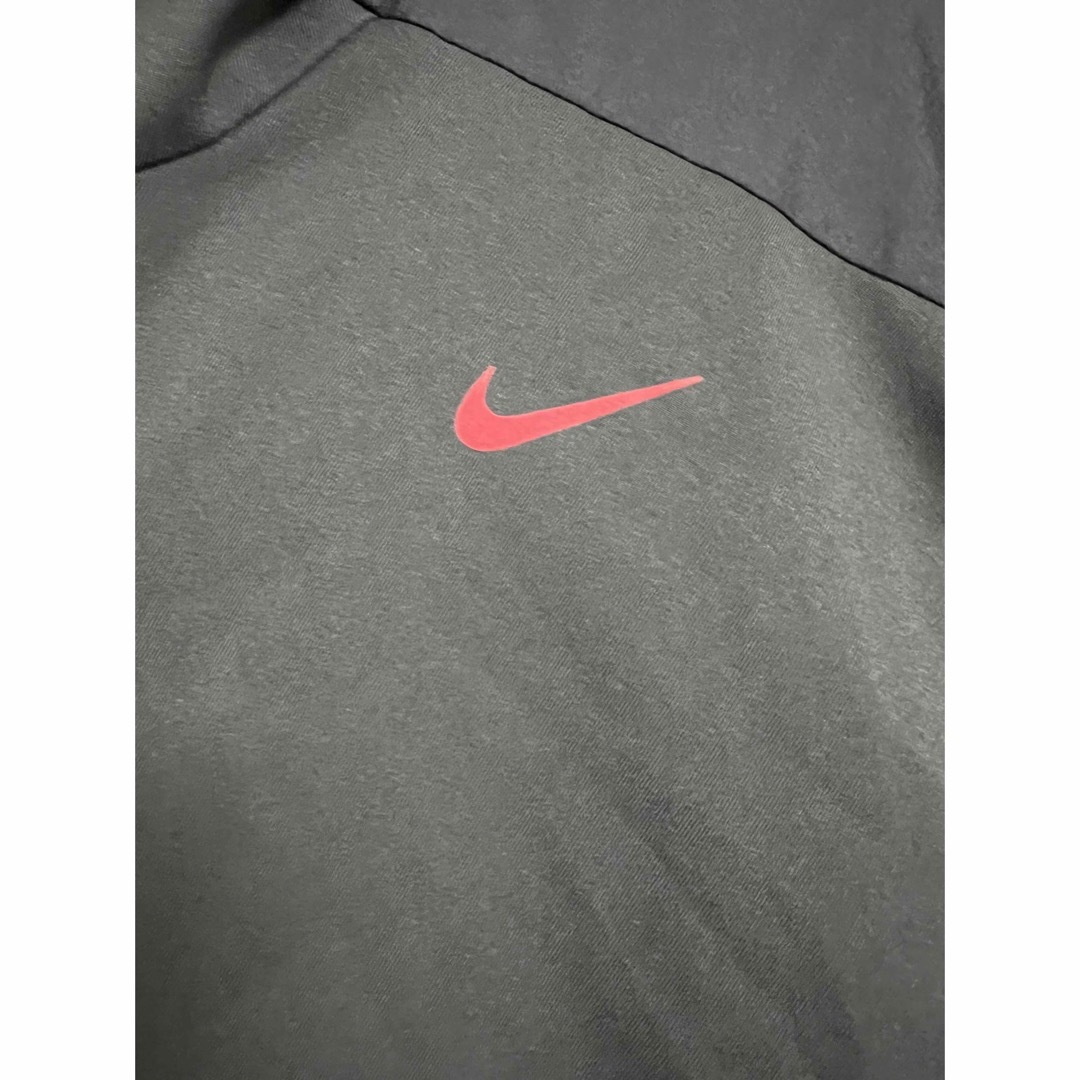 NIKE(ナイキ)のNIKE  トップス ナイロンベスト  メンズのトップス(ベスト)の商品写真