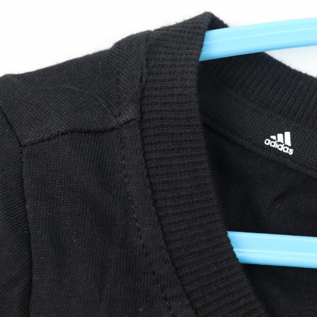 adidas(アディダス)のアディダス 半袖Tシャツ インナーシャツ スポーツウエア― 胸プリント 綿100% 黒 キッズ 男の子用 160サイズ ブラック adidas キッズ/ベビー/マタニティのキッズ服男の子用(90cm~)(Tシャツ/カットソー)の商品写真