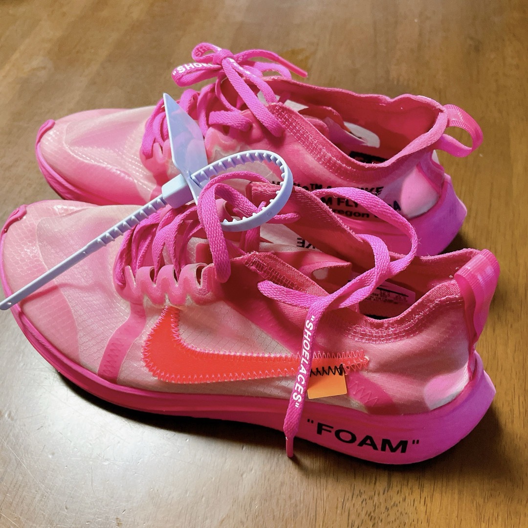 OFF-WHITE × NIKE ZOOM FLY PINK