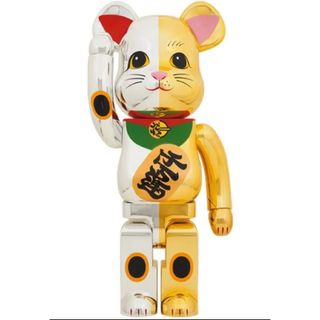 ベアブリック(BE@RBRICK)の【新品未開封】Be@rbrick 招き猫 開運 銀×千万両 金 1000%(その他)