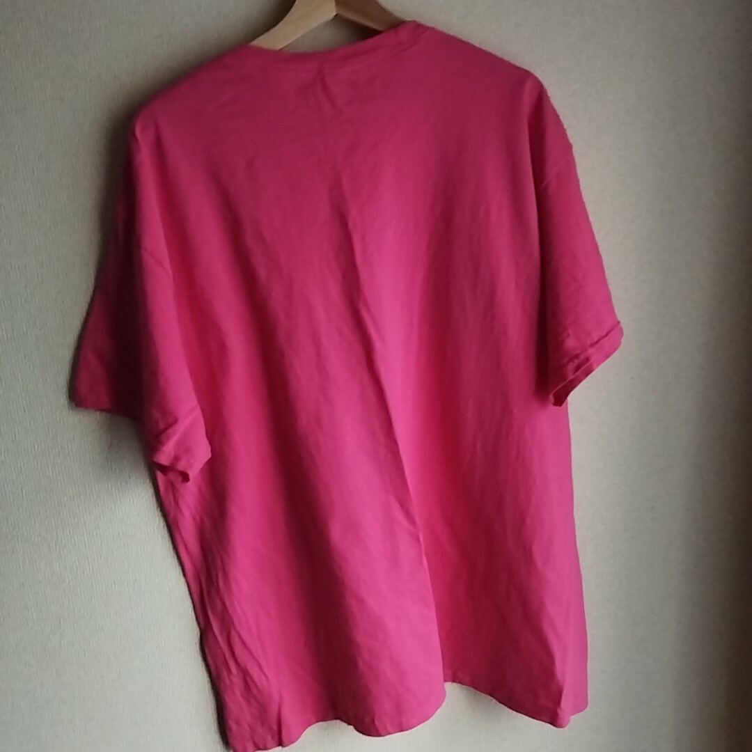 Hanes(ヘインズ)の【古着】ヘインズ　Tシャツ　ピンク　XLサイズ　TAR HEELS レディースのトップス(Tシャツ(半袖/袖なし))の商品写真