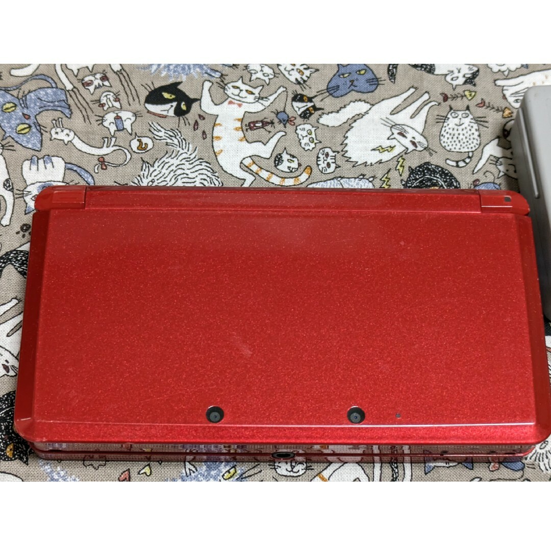 ニンテンドー3DS(ニンテンドー3DS)の3DS ニンテンドー3DS フレアレッド　タッチペン無し エンタメ/ホビーのゲームソフト/ゲーム機本体(携帯用ゲーム機本体)の商品写真