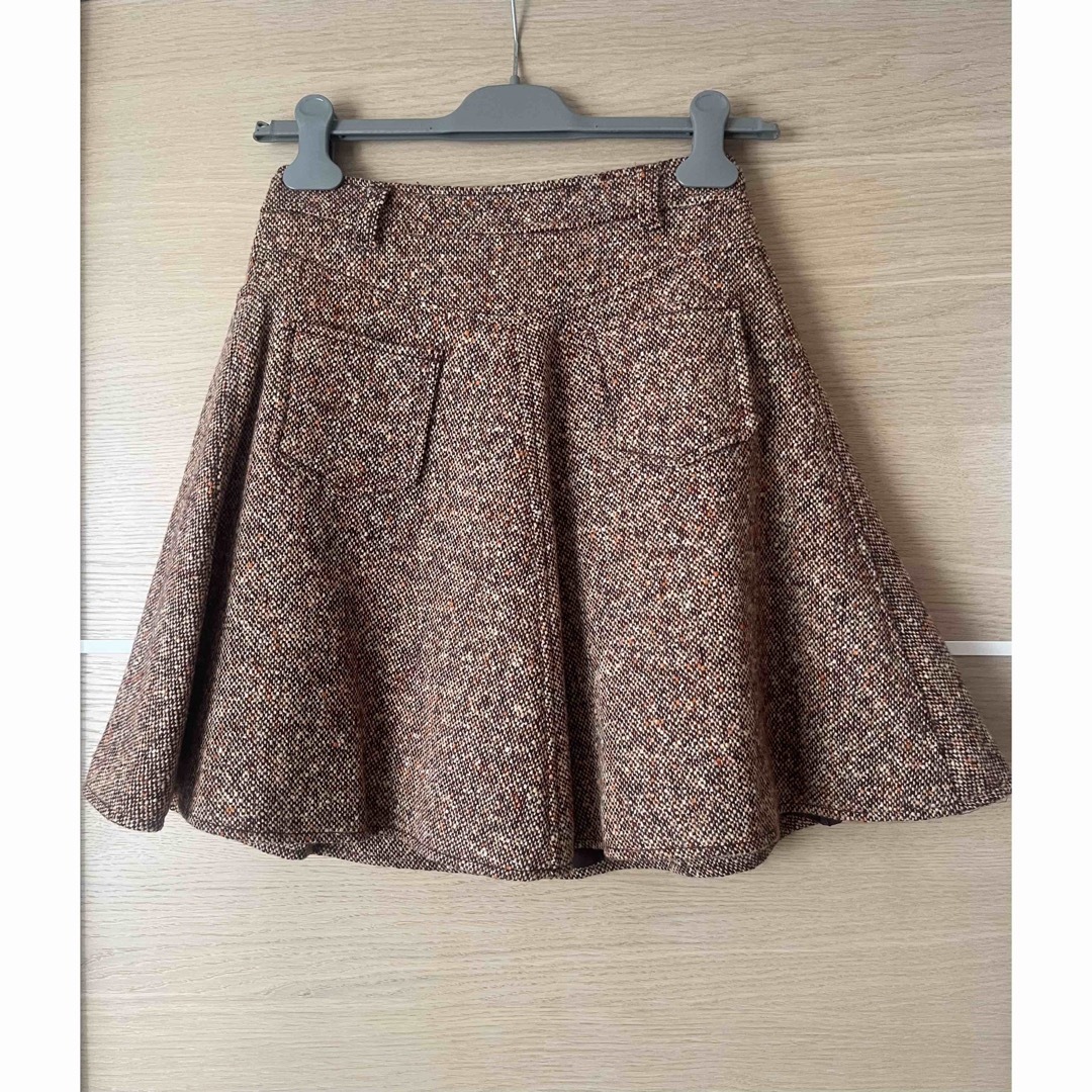 miumiu(ミュウミュウ)のmiumiu  ミュウミュウ　Ａラインスカート レディースのスカート(ひざ丈スカート)の商品写真