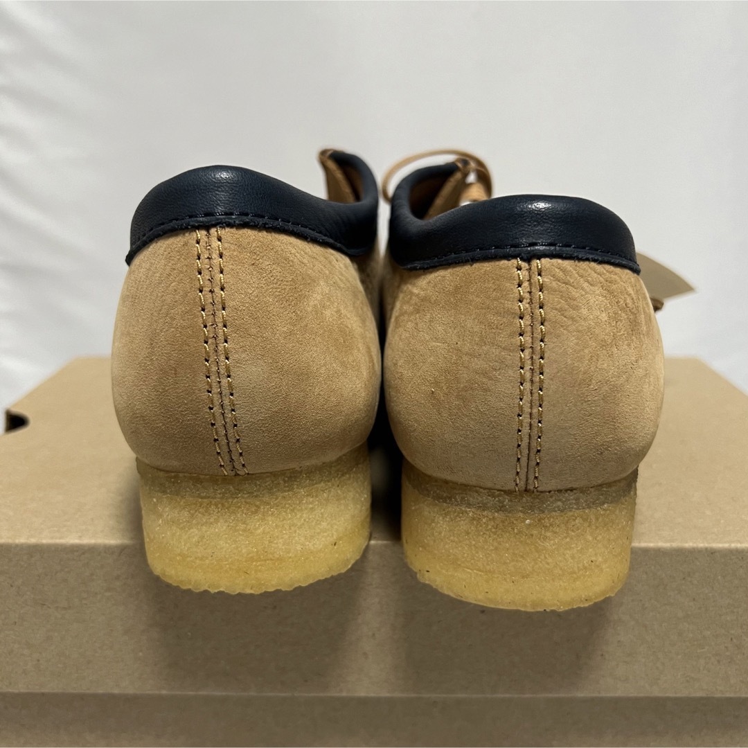 新品 CLARKS ORIGINALS クラークス メンズ ワラビーライトタン×ネイビーサイズ