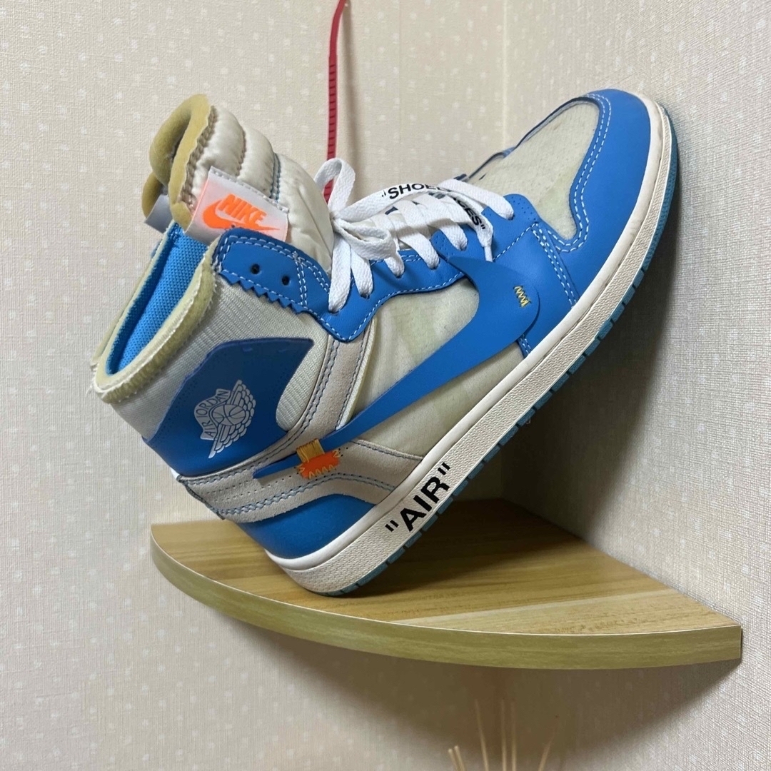 NIKE(ナイキ)のジョーダン1 × off-white UNC メンズの靴/シューズ(スニーカー)の商品写真