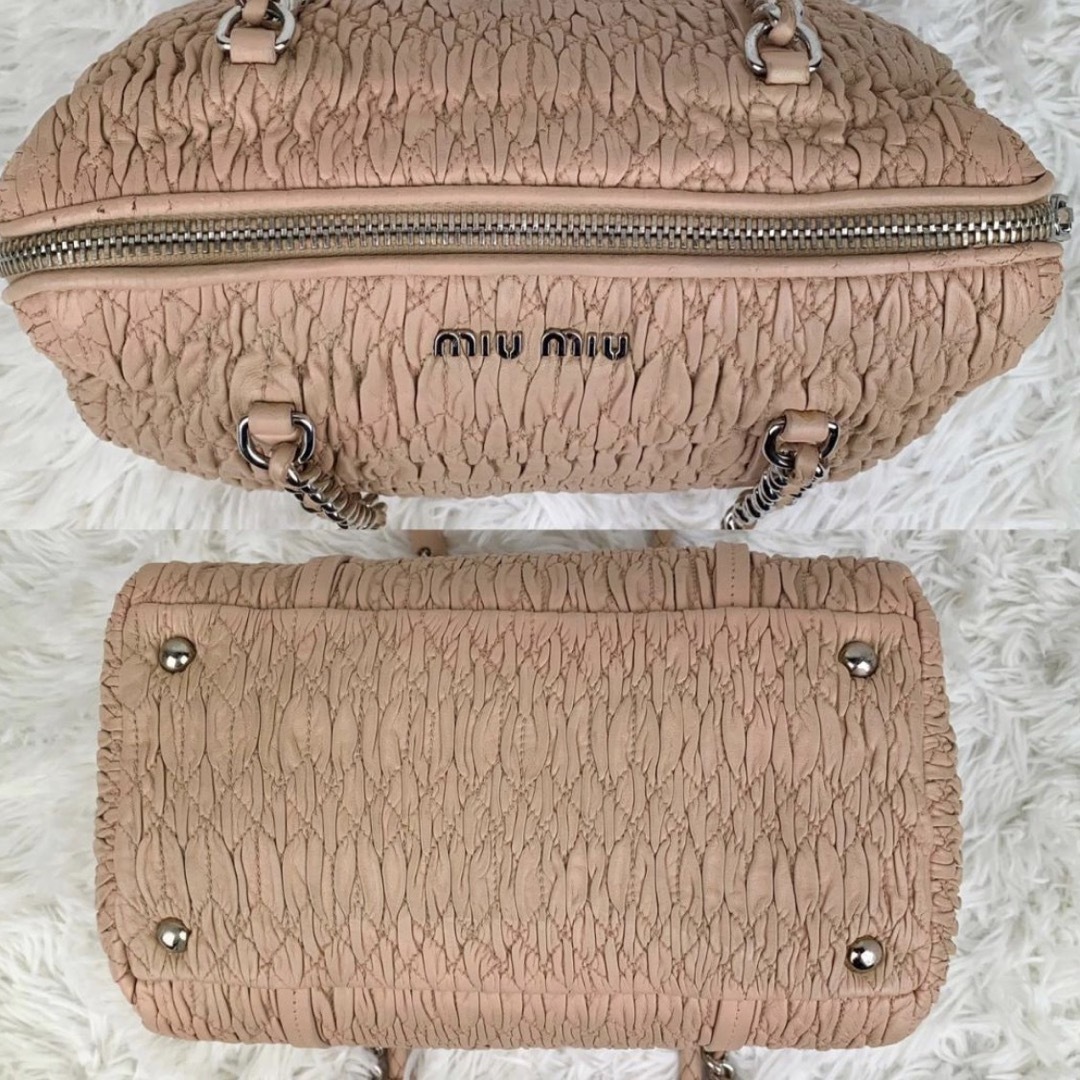 miumiu(ミュウミュウ)のMiuMiu ショルダーバッグ　ピンクベージュ レディースのバッグ(ショルダーバッグ)の商品写真