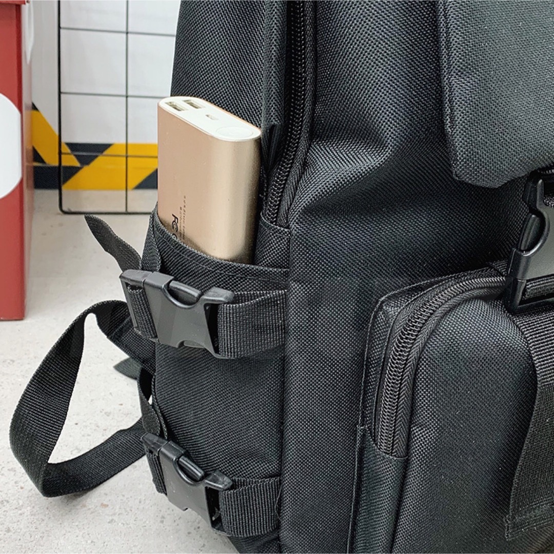 通勤　通学　旅行　A4収納　韓国　トレンド　大容量　リュック　バッグ レディースのバッグ(リュック/バックパック)の商品写真