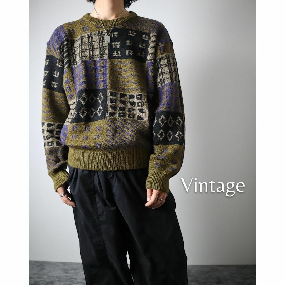 ART VINTAGE(アートヴィンテージ)の【vintage】幾何学 デザイン 総柄 ウール混 ニット セーター カーキ メンズのトップス(ニット/セーター)の商品写真