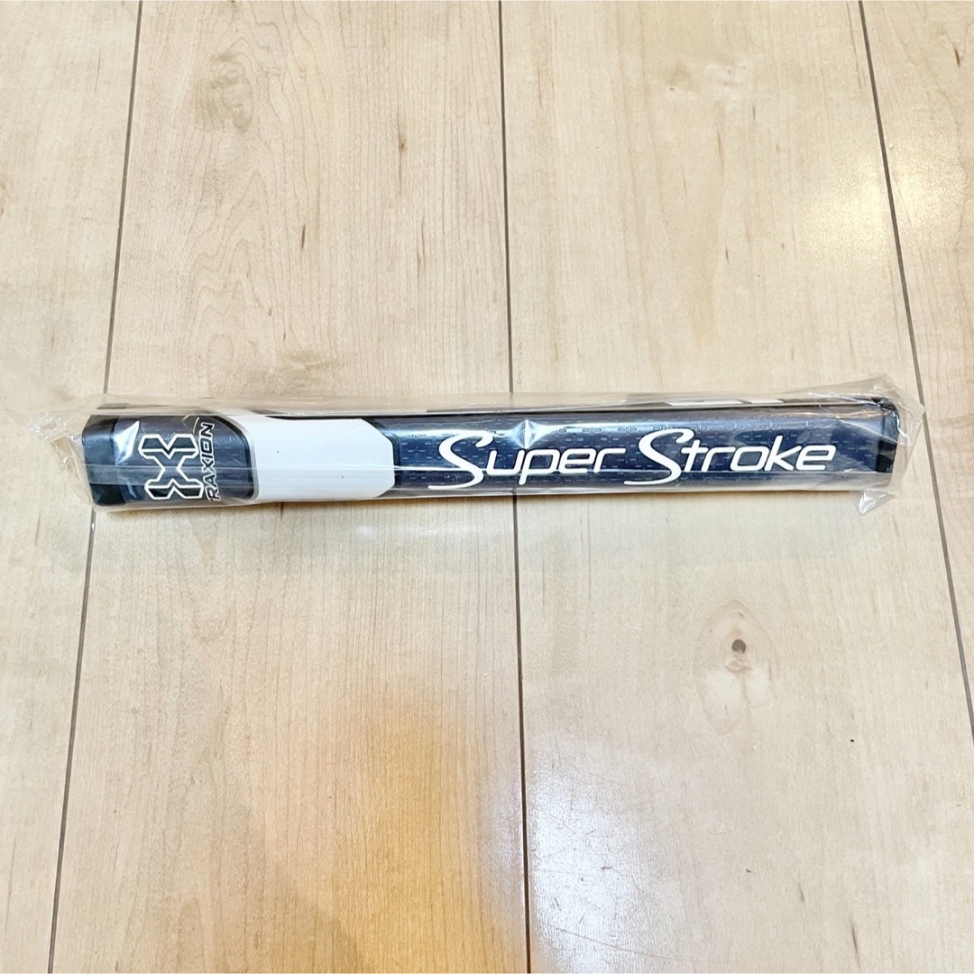 SuperStroke(スーパーストローク)の【新品】スーパーストローク パターグリップ ゴルフ ピストルgt2.0 黒×白 スポーツ/アウトドアのゴルフ(その他)の商品写真