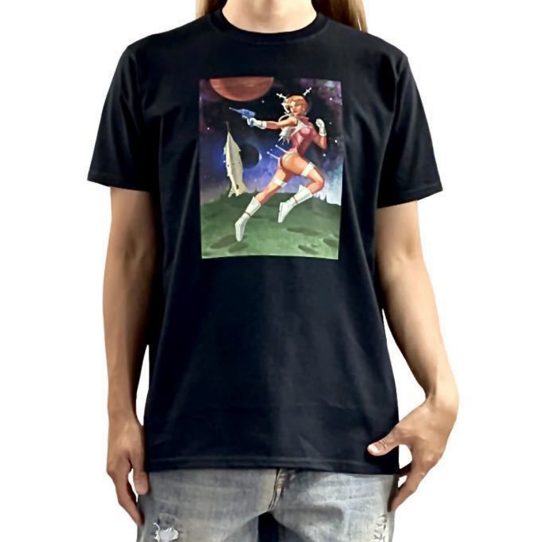 新品 レトロフューチャー コズミック ピンナップガール レーザー銃 Tシャツ メンズのトップス(Tシャツ/カットソー(半袖/袖なし))の商品写真