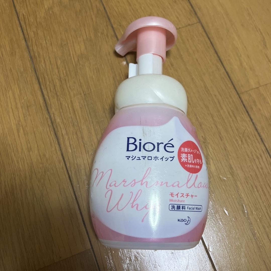 花王(カオウ)のビオレ マシュマロホイップ モイスチャー 本体 150ml コスメ/美容のスキンケア/基礎化粧品(洗顔料)の商品写真