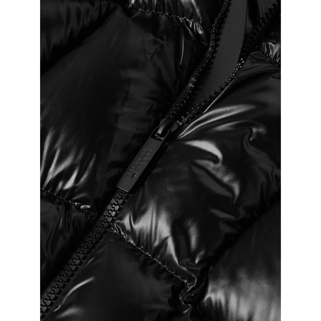 MONCLER(モンクレール)の★MONCLER X ADIDAS ORIGINALS BEISER ダウン メンズのジャケット/アウター(ダウンジャケット)の商品写真
