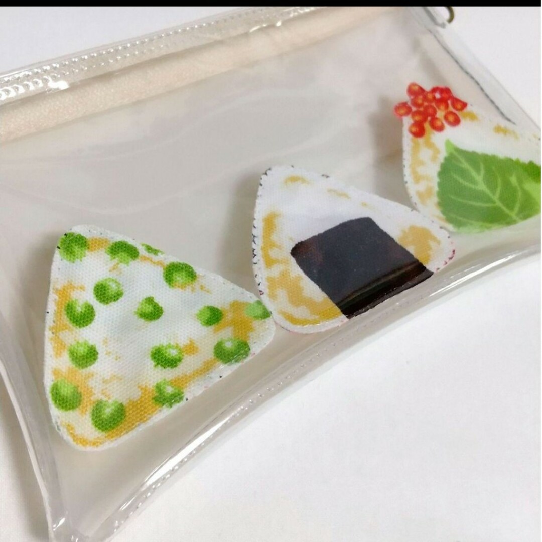 おにぎりビニールポーチ（海苔、豆ご飯、いくら）おにぎりチャーム付き ハンドメイドのファッション小物(ポーチ)の商品写真