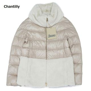 ヘルノ(HERNO)のHERNO(ヘルノ) PI1123D NYLON ULTRALIGHT CAPE WITH ECOFUR Chantilly(ダウンジャケット)