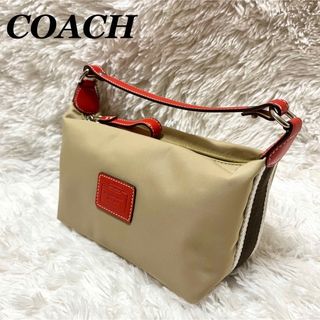 コーチ(COACH)の【美品】COACH　ポーチ　ナイロン　レザー　ベージュ(ポーチ)