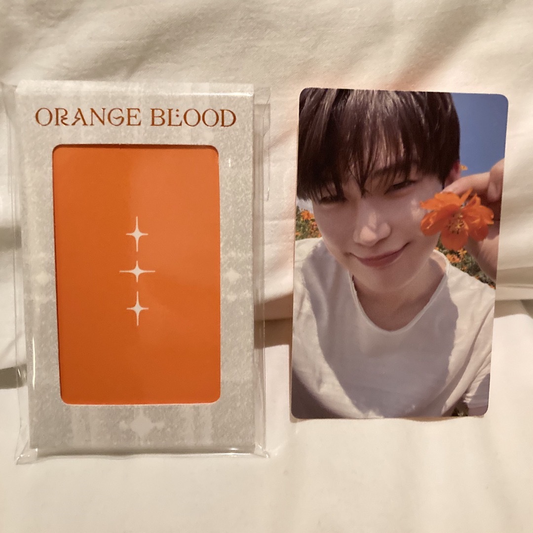 ENHYPENのorange blood  weverse ソヌ トレカ　 エンタメ/ホビーのタレントグッズ(アイドルグッズ)の商品写真