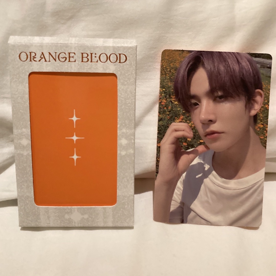 ENHYPEN(エンハイプン)のENHYPENのorange blood  weverse ヒスントレカ エンタメ/ホビーのCD(K-POP/アジア)の商品写真