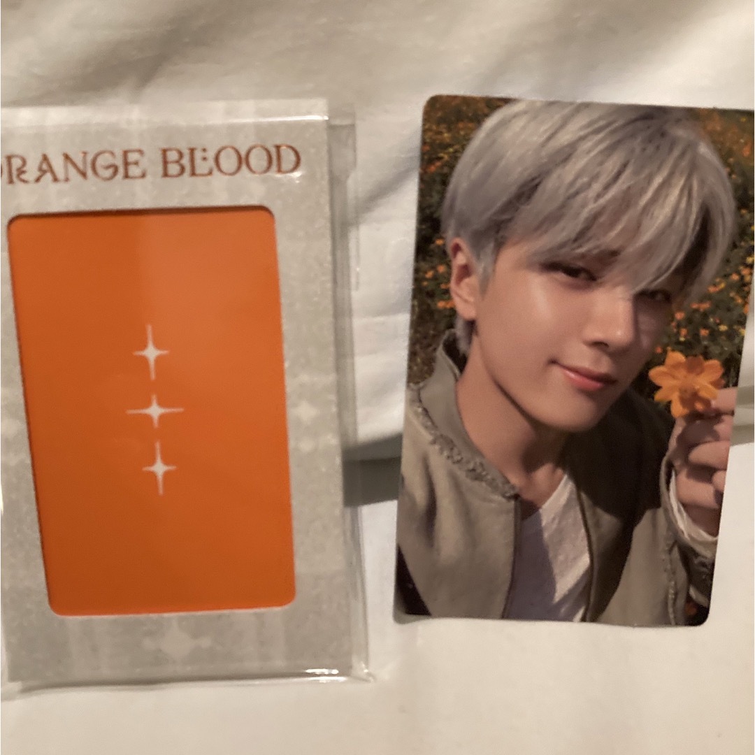 ENHYPEN(エンハイプン)のENHYPEN orange blood  weverse トレカjay ジェイ エンタメ/ホビーのタレントグッズ(アイドルグッズ)の商品写真