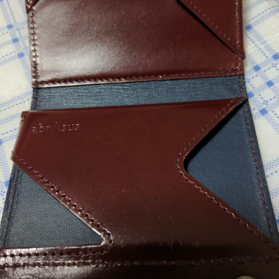 abrAsus(アブラサス)のabrAsus　薄い財布　classic　ボルドー メンズのファッション小物(折り財布)の商品写真
