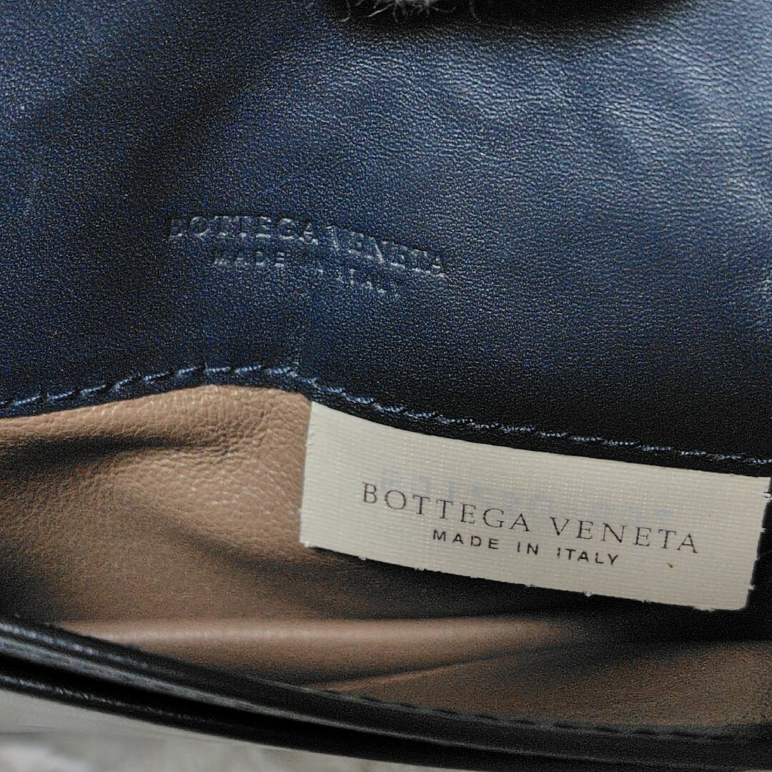 Bottega Veneta(ボッテガヴェネタ)の美品✨ボッテガヴェネタ イントレチャート レザー カード入れ 名刺入れ ネイビー メンズのファッション小物(名刺入れ/定期入れ)の商品写真