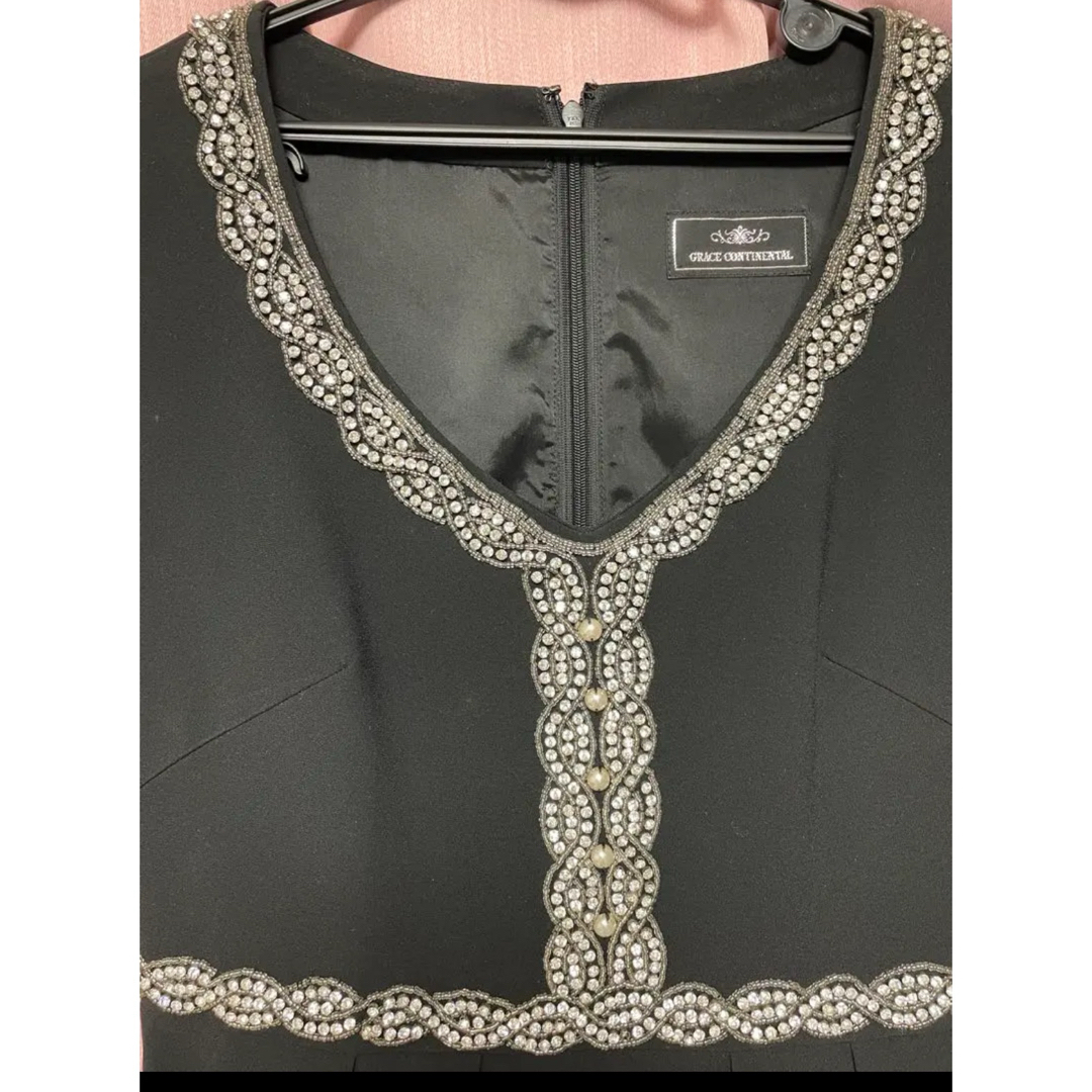 GRACE CONTINENTAL(グレースコンチネンタル)のグレイスコンチネンタル　グレースコンチネンタル　ビジュードレス　ドレス　ブラック レディースのフォーマル/ドレス(ミディアムドレス)の商品写真