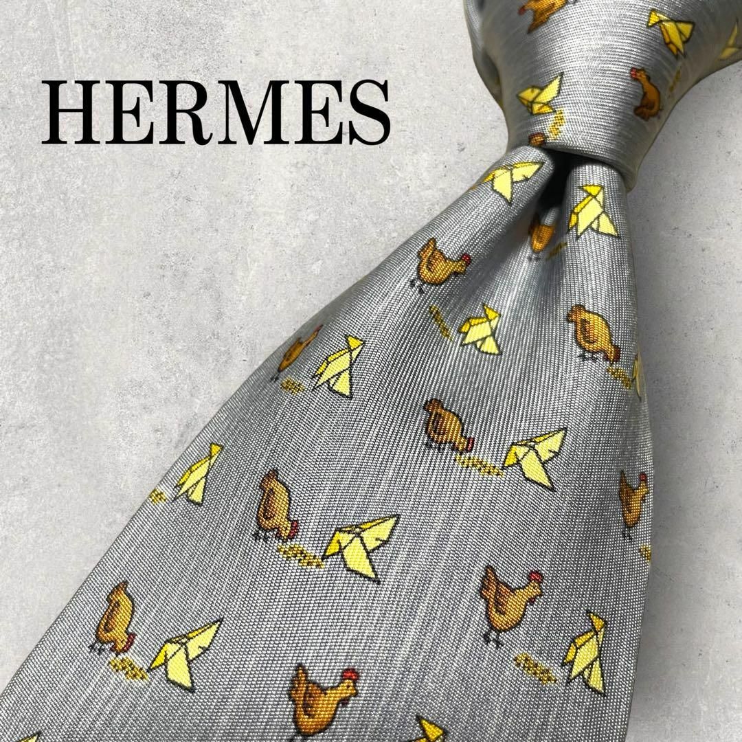 美品 HERMES エルメス ニワトリ 折り紙 鳥柄 ネクタイ グレー 光沢 | フリマアプリ ラクマ