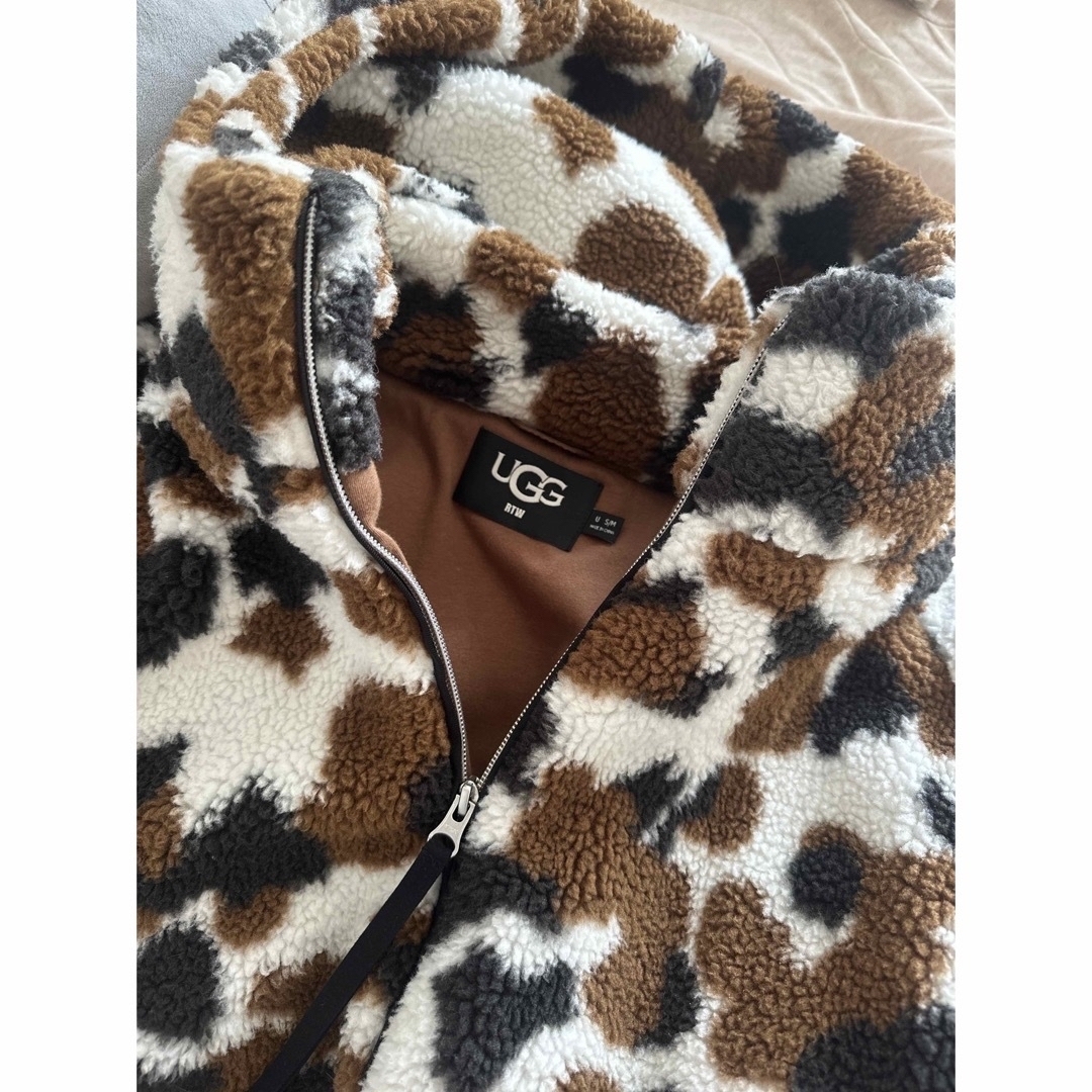 注目ショップ / 着用 青山テルマ UGG Olympia 美品 Jacket ジャンパー 注目ショップ / 着用 青山テルマ UGG Olympia 美品 Jacket ジャンパー