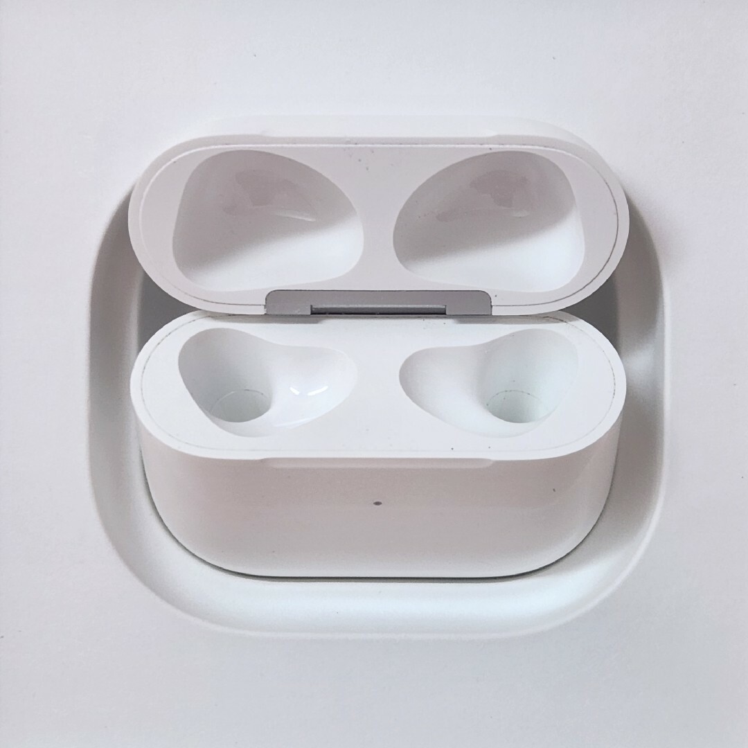 美品】Apple正規品 AirPods 第3世代 充電ケース 充電器 第三世代の通販