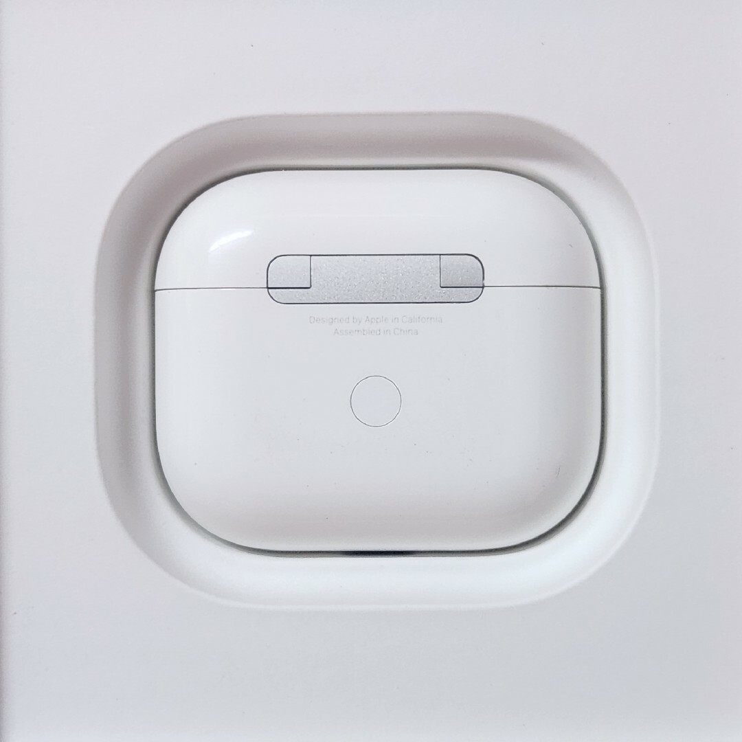 美品】Apple正規品 AirPods 第3世代 充電ケース 充電器 第三世代の通販 ...