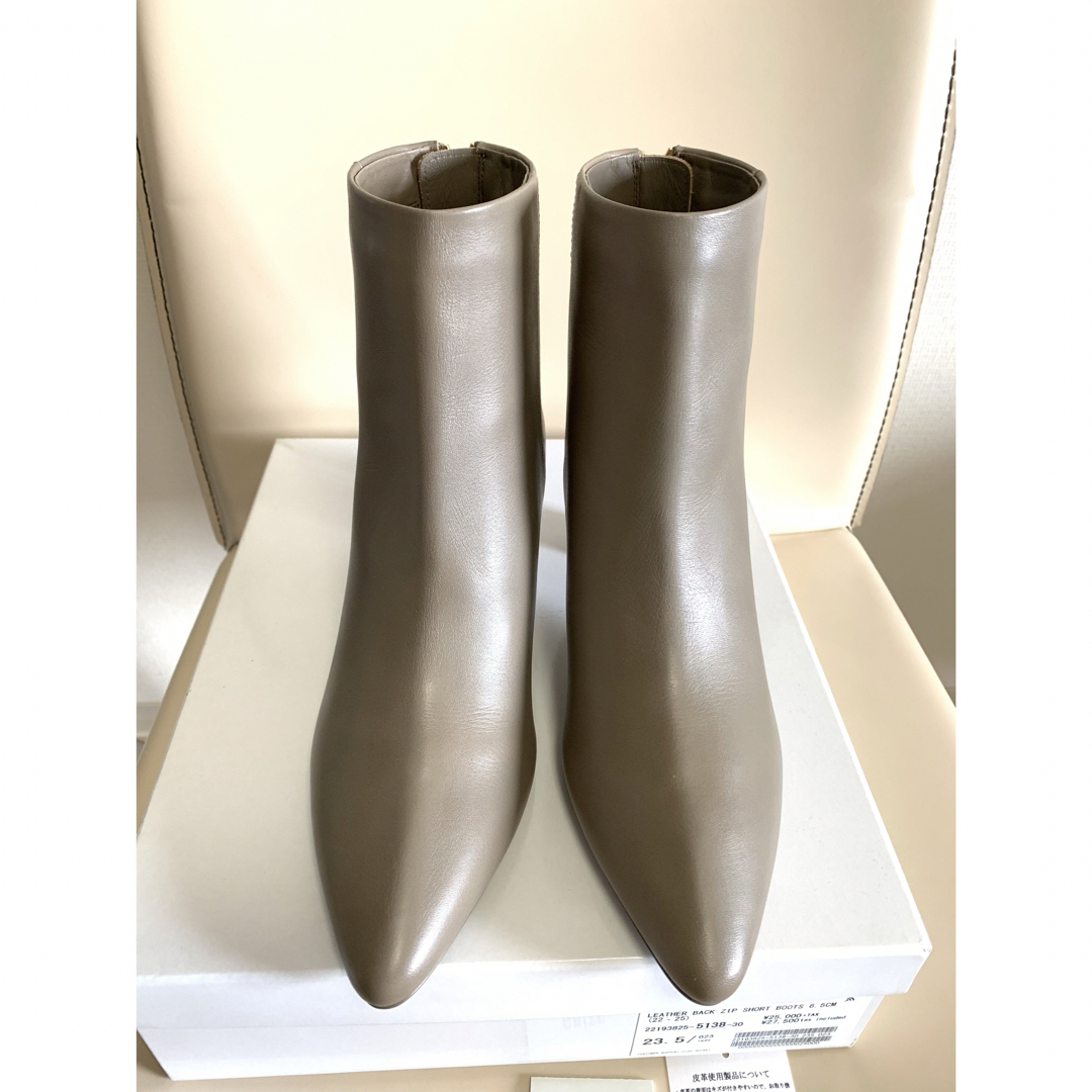 Le Talon - ❣️SALE 未使用LE TALON GRISEレザーバックジップ Le Talon - ❣️SALE 未使用LE TALON GRISEレザーバックジップ