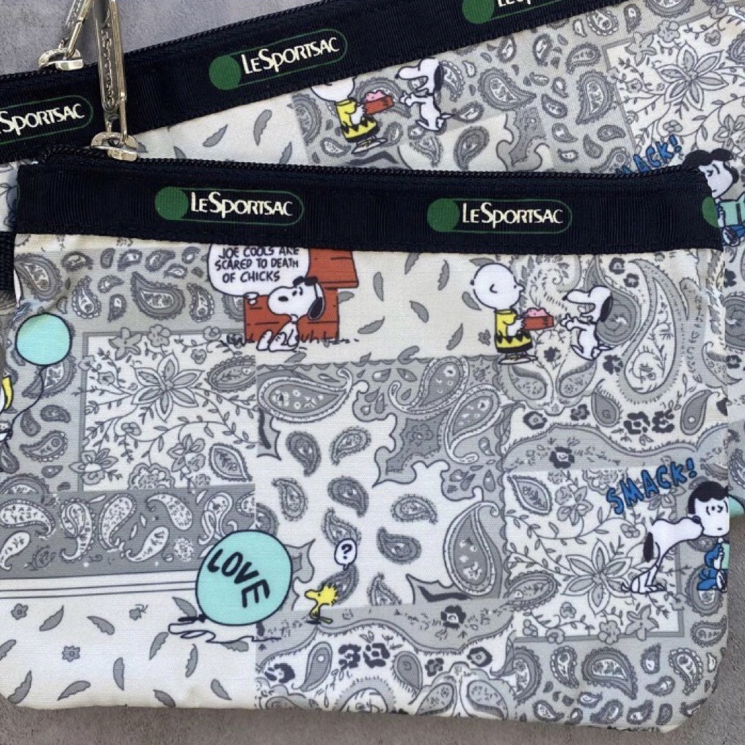 LeSportsac(レスポートサック)の[新品] レスポートサック　スヌーピー　3連ポーチ　グレー　トラベルポーチ レディースのファッション小物(ポーチ)の商品写真