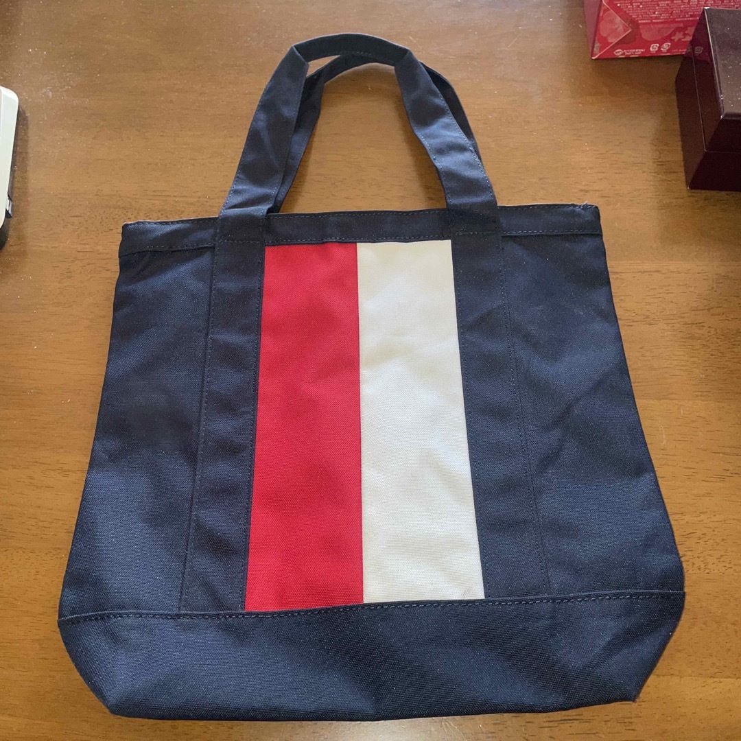 TOMMY HILFIGER(トミーヒルフィガー)のTOMMY Clubトミークラブトートバック レディースのバッグ(トートバッグ)の商品写真