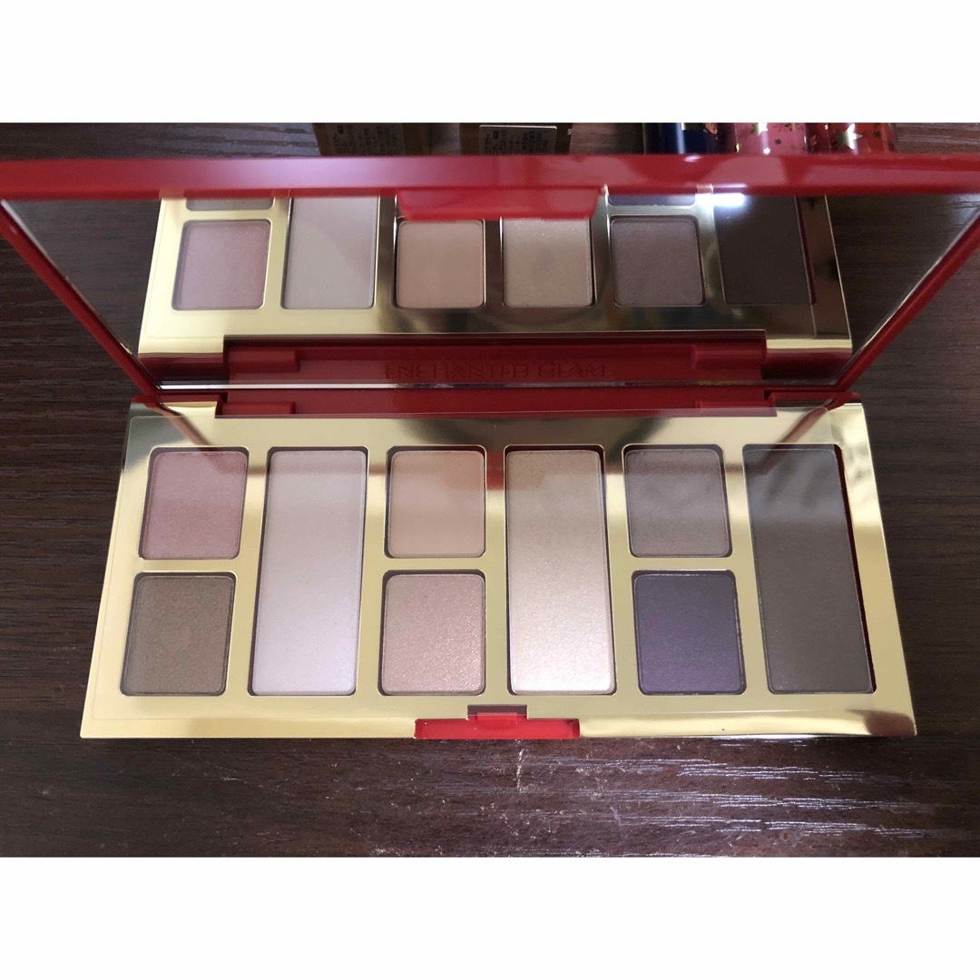 Estee Lauder(エスティローダー)の新品】ESTEE LAUDER/クリスマスコフレ6点セット コスメ/美容のキット/セット(コフレ/メイクアップセット)の商品写真