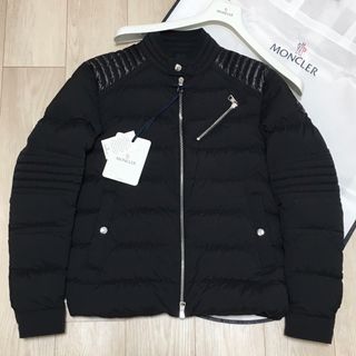 モンクレール(MONCLER)の【新品同様】モンクレール　SAMALENS ブラック　サイズ1  国内正規品(ダウンジャケット)