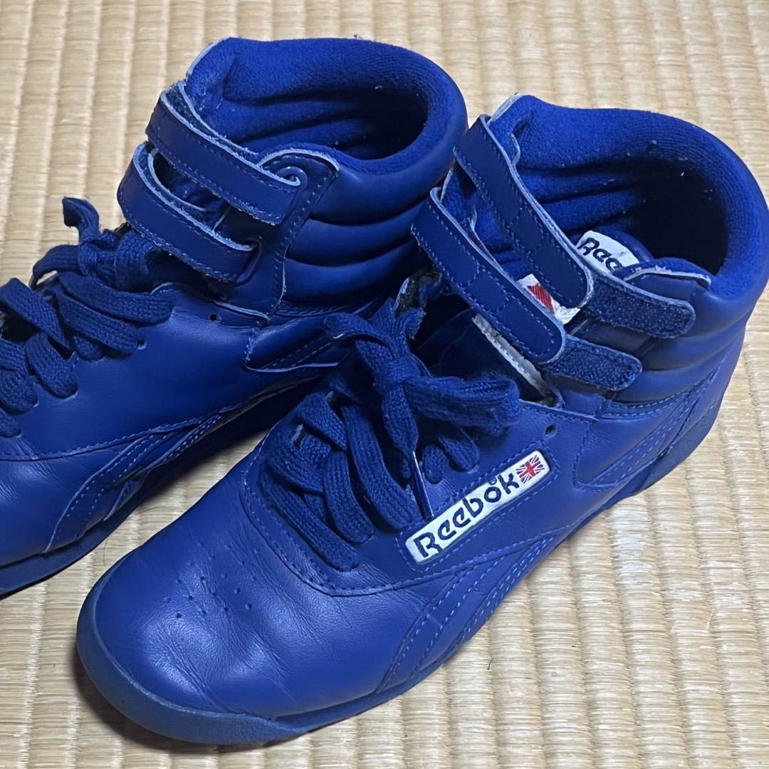 Reebok(リーボック)のリーボックのシューズ　23cm  青　ユーズド レディースの靴/シューズ(スニーカー)の商品写真