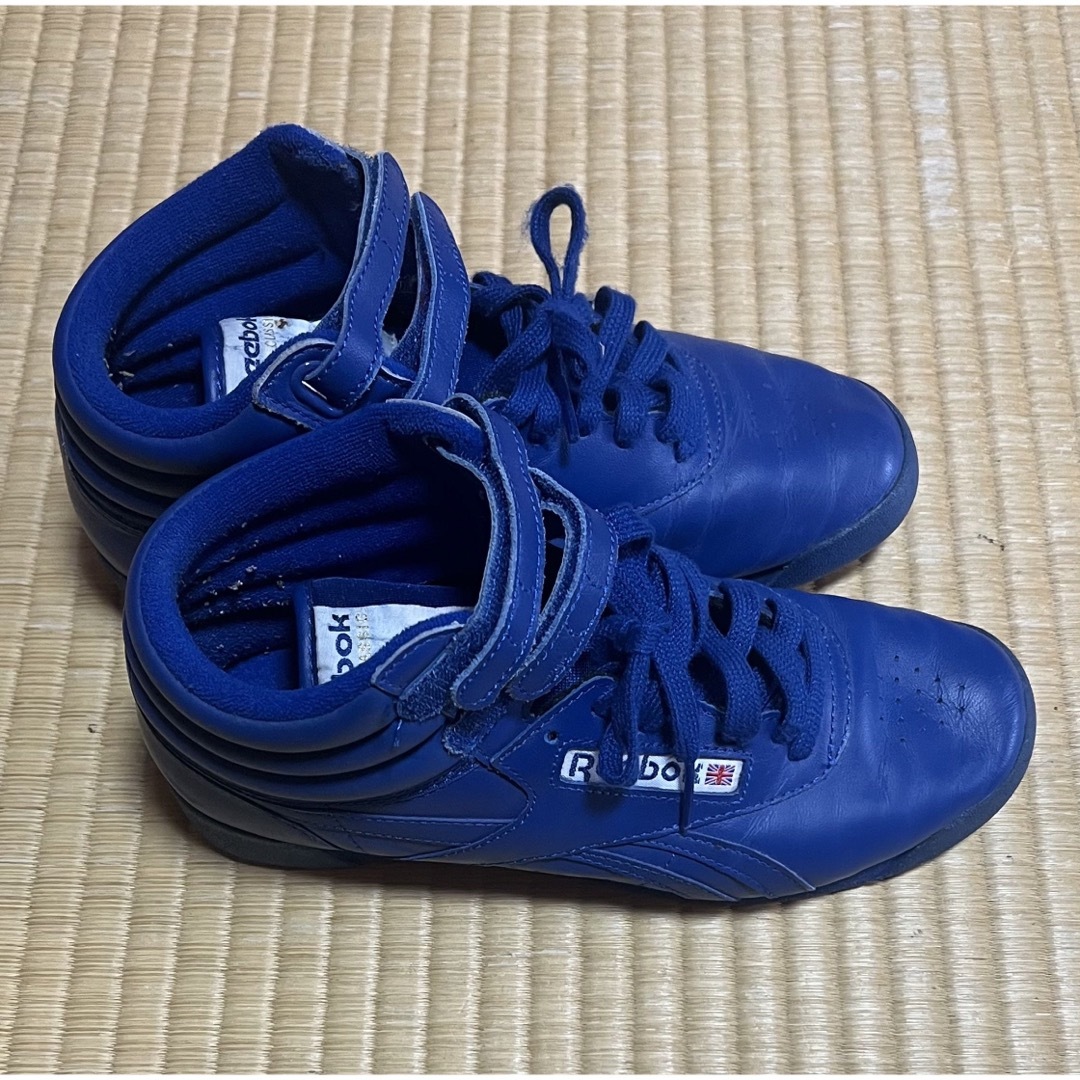Reebok(リーボック)のリーボックのシューズ　23cm  青　ユーズド レディースの靴/シューズ(スニーカー)の商品写真