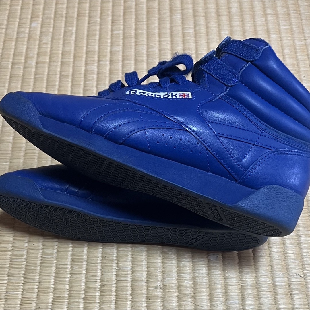 Reebok(リーボック)のリーボックのシューズ　23cm  青　ユーズド レディースの靴/シューズ(スニーカー)の商品写真